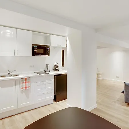 Chaleureux & Equipe Au Centre De Lejlighed Paris